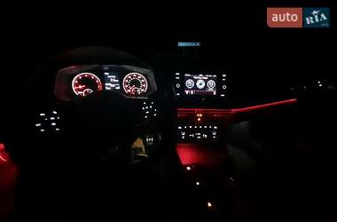 Седан Volkswagen Jetta 2019 в 