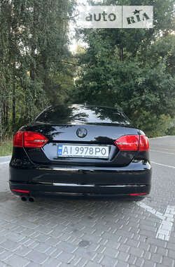 Седан Volkswagen Jetta 2014 в Киеве