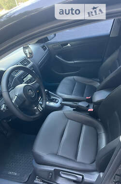 Седан Volkswagen Jetta 2014 в Киеве