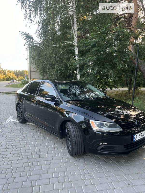 Седан Volkswagen Jetta 2014 в Киеве