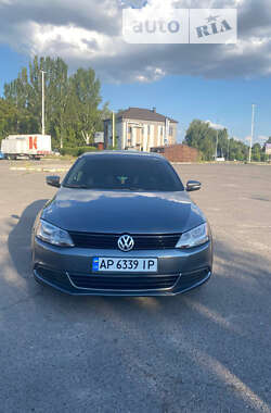 Седан Volkswagen Jetta 2013 в Запоріжжі