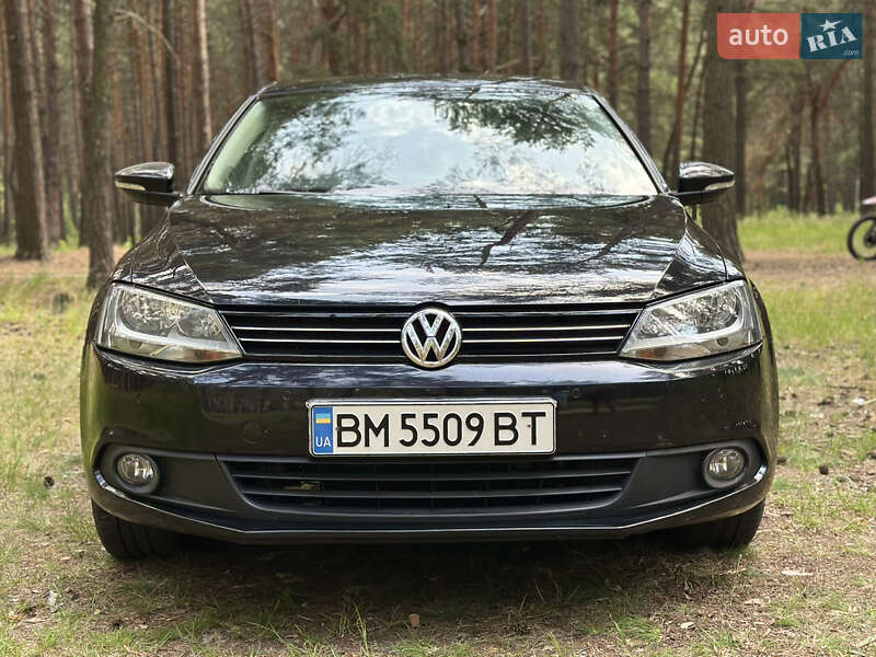 Седан Volkswagen Jetta 2014 в Сумах