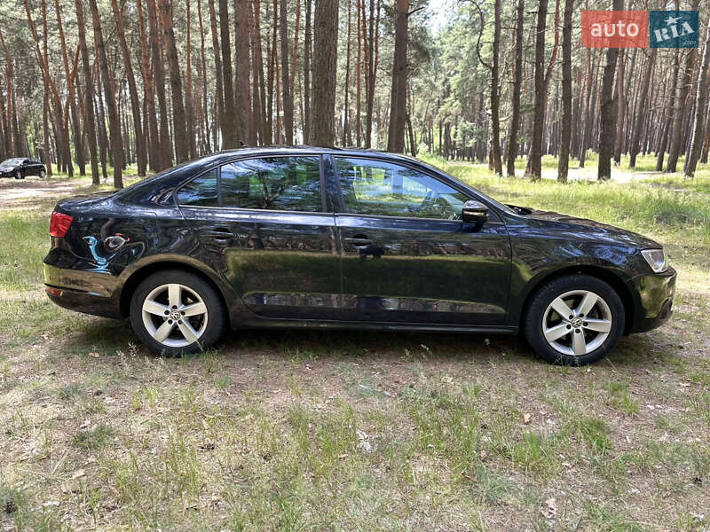 Седан Volkswagen Jetta 2014 в Сумах