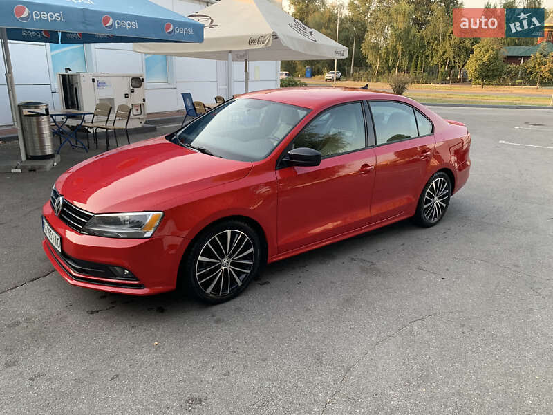 Седан Volkswagen Jetta 2015 в Києві