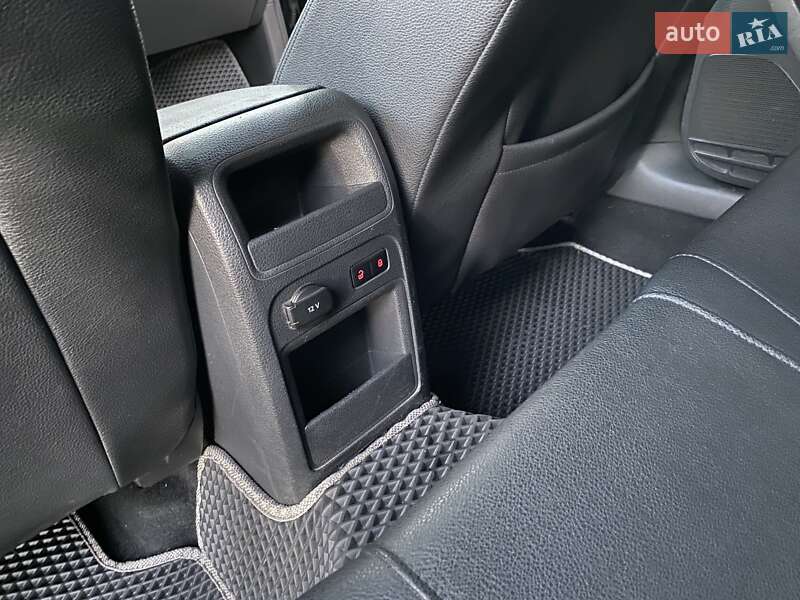 Седан Volkswagen Jetta 2011 в Гайвороні