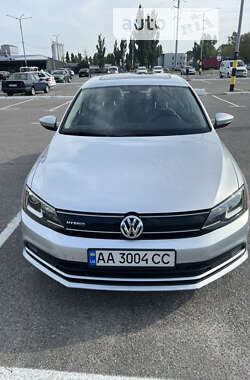 Седан Volkswagen Jetta 2015 в Киеве