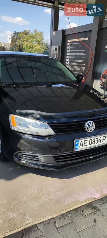 Седан Volkswagen Jetta 2012 в Кривому Розі