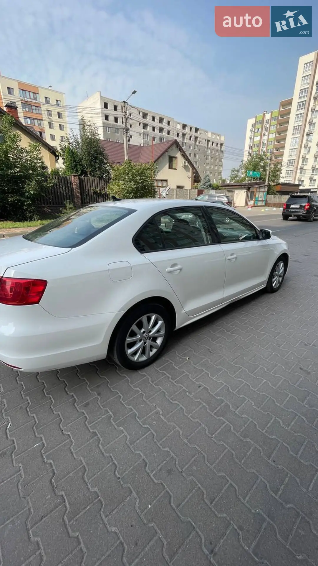 2011 Volkswagen Jetta - фото 1