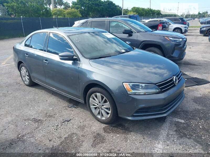 Седан Volkswagen Jetta 2016 в Львове