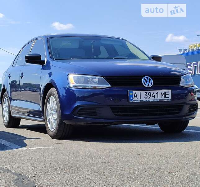 Седан Volkswagen Jetta 2013 в Бучі