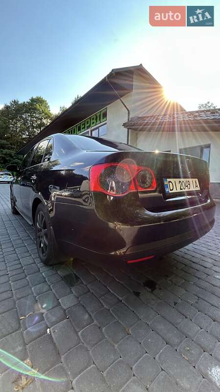 Седан Volkswagen Jetta 2007 в Львове