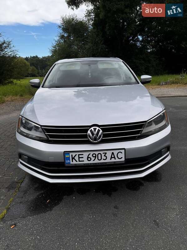 Седан Volkswagen Jetta 2015 в Кривом Роге