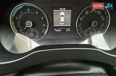 Седан Volkswagen Jetta 2014 в Львове