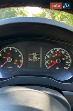 Седан Volkswagen Jetta 2012 в 