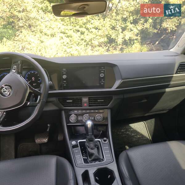 Седан Volkswagen Jetta 2019 в Києві
