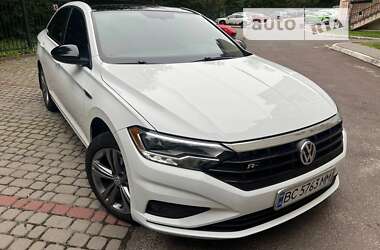 Седан Volkswagen Jetta 2019 в Львові