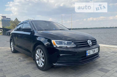 Седан Volkswagen Jetta 2016 в Днепре