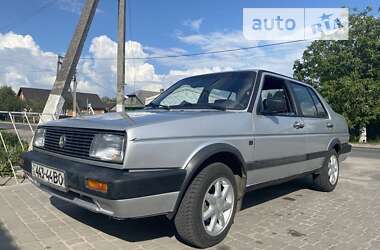 Седан Volkswagen Jetta 1985 в Шацке