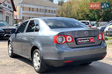 Седан Volkswagen Jetta 2009 в Виннице