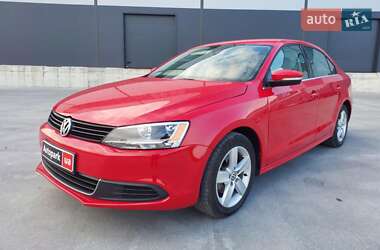 Volkswagen Jetta 2013