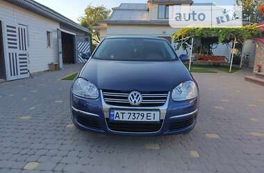 Седан Volkswagen Jetta 2006 в Снятині