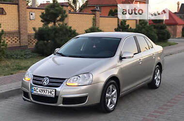 Універсал Volkswagen Jetta 2007 в Володимир-Волинському