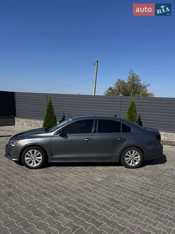 Седан Volkswagen Jetta 2016 в Киеве