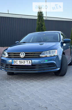 Седан Volkswagen Jetta 2015 в Львове