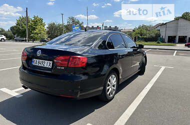 Седан Volkswagen Jetta 2012 в Києві