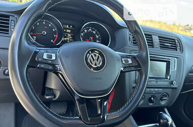 Седан Volkswagen Jetta 2015 в Софиевской Борщаговке