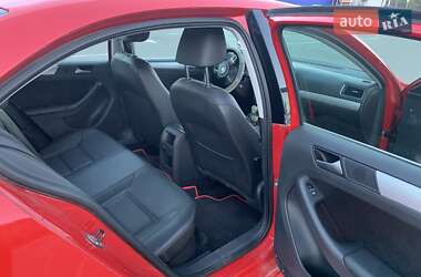 Седан Volkswagen Jetta 2013 в Сумах