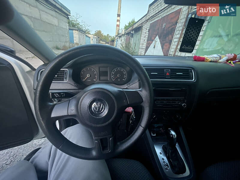 Седан Volkswagen Jetta 2013 в Запорожье фото 21 Седан Volkswagen Jetta 2013 в Запорожье
