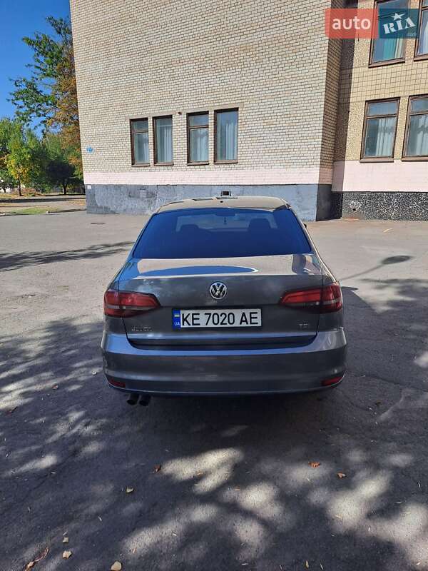 Седан Volkswagen Jetta 2016 в Кривом Роге