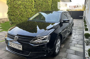 Седан Volkswagen Jetta 2010 в Хусте