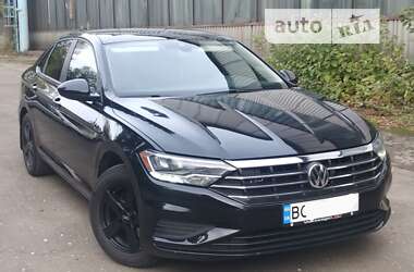 Седан Volkswagen Jetta 2018 в Львове