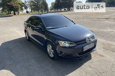 Седан Volkswagen Jetta 2013 в Чугуєві