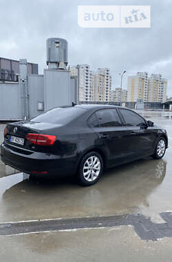 Седан Volkswagen Jetta 2014 в Києві