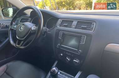 Седан Volkswagen Jetta 2016 в Харькове