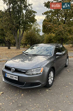 Седан Volkswagen Jetta 2013 в Харькове