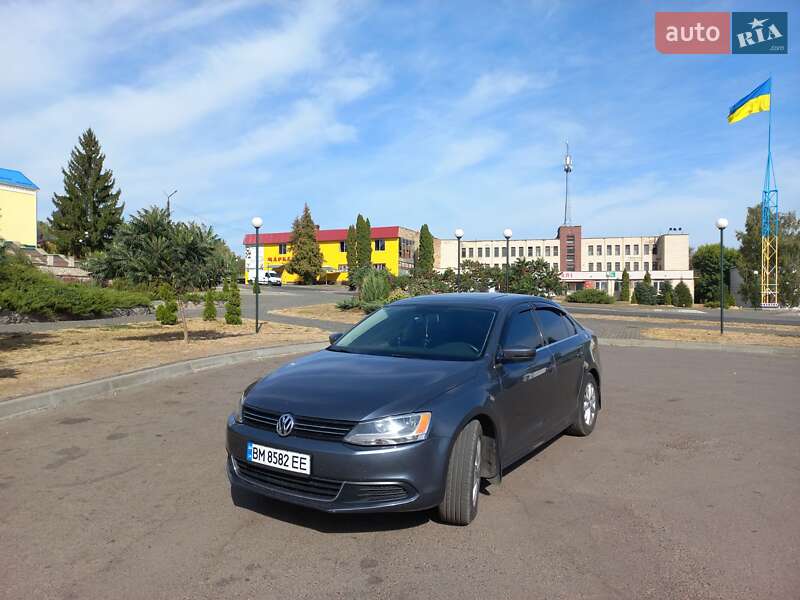 Седан Volkswagen Jetta 2012 в Сумах