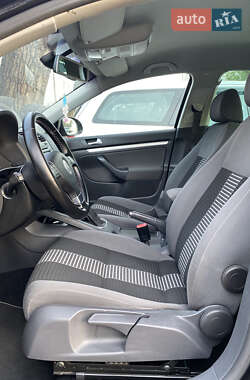 Седан Volkswagen Jetta 2008 в Володимирці