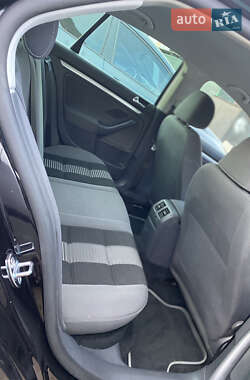 Седан Volkswagen Jetta 2008 в Володимирці