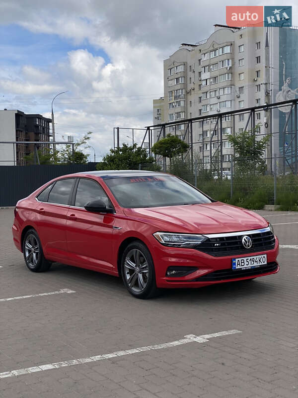 Седан Volkswagen Jetta 2020 в Вінниці