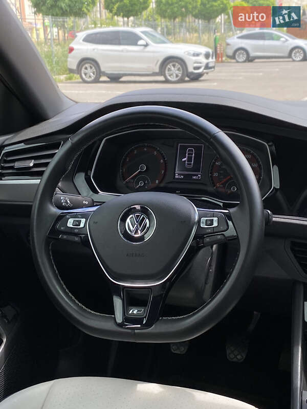 Седан Volkswagen Jetta 2020 в Вінниці