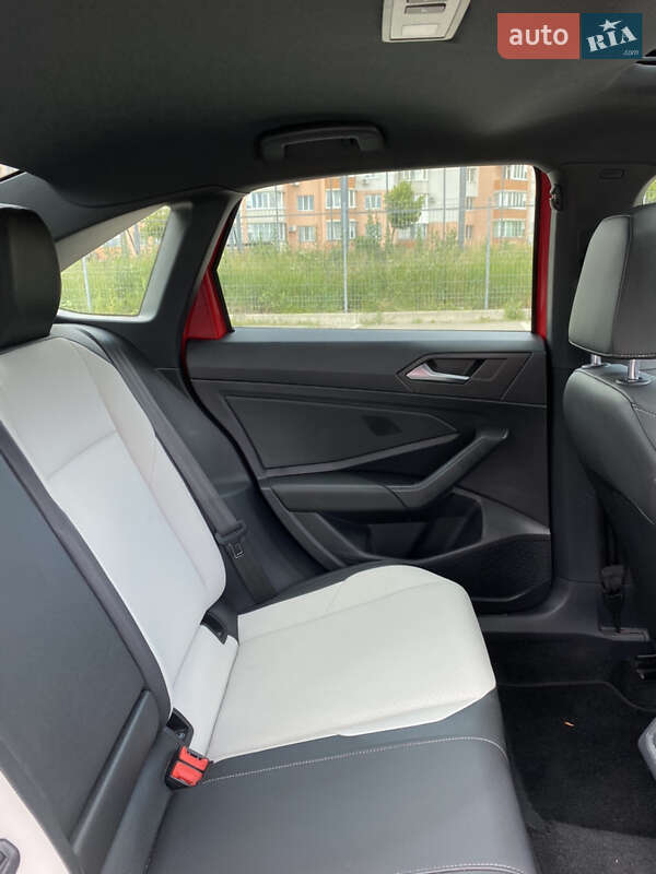 Седан Volkswagen Jetta 2020 в Вінниці