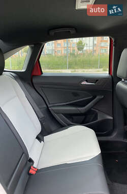 Седан Volkswagen Jetta 2020 в 