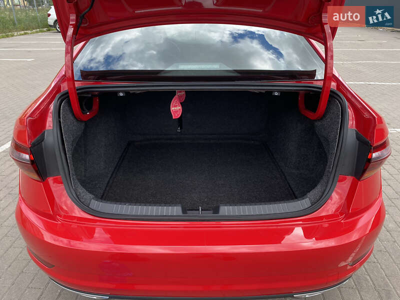 Седан Volkswagen Jetta 2020 в Вінниці