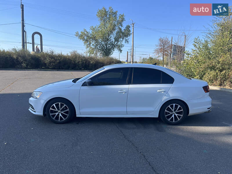 Седан Volkswagen Jetta 2016 в Кривому Розі