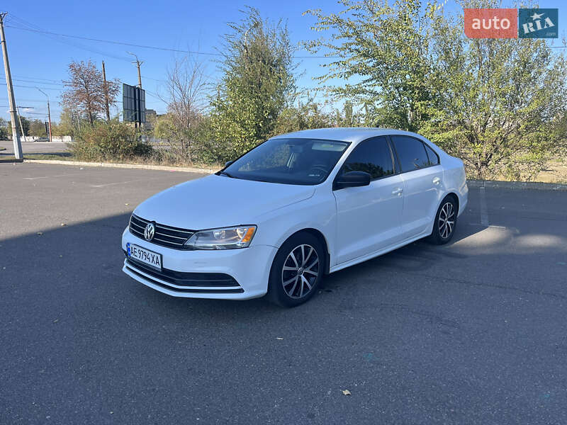 Седан Volkswagen Jetta 2016 в Кривому Розі