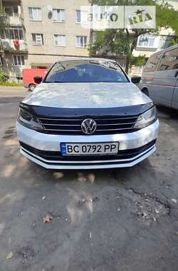 Седан Volkswagen Jetta 2015 в Золочеві